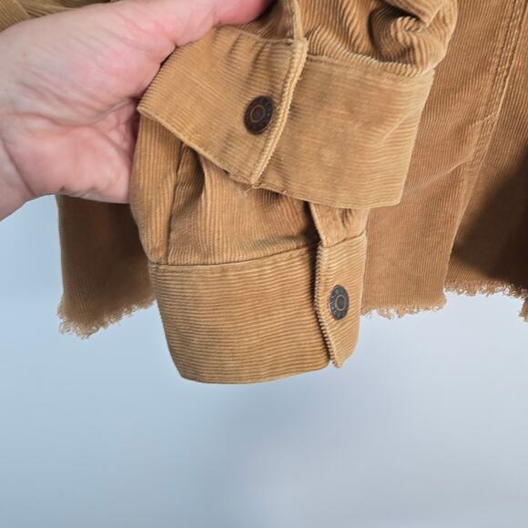 Vintage Y2K GUESS Corduroy Shirt Jacket Raw Hem Camel Snap Front Large - Picture 9 of 10